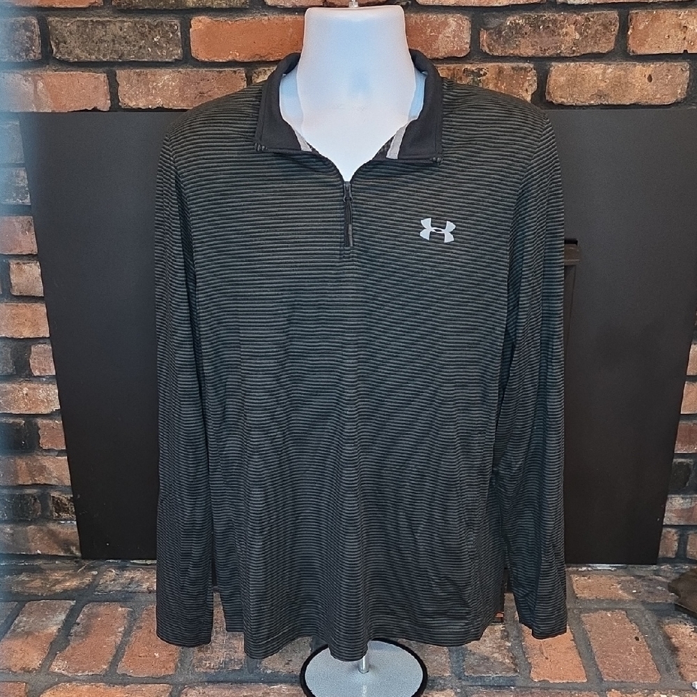 Under Armour Black and Gray Quarter-Zip Pullover, Long Sleeve. Large